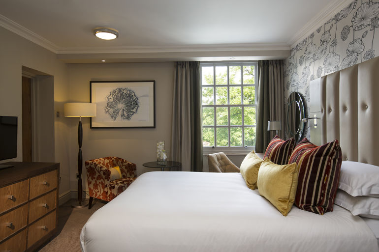 21 Stylish Guest Rooms