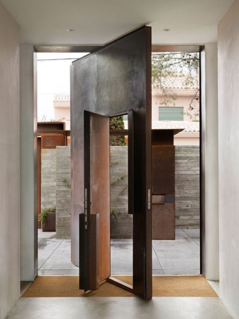 Pivoting Steel Doors