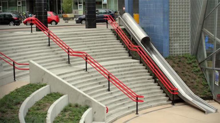 Overvecht transfer accelerator slide