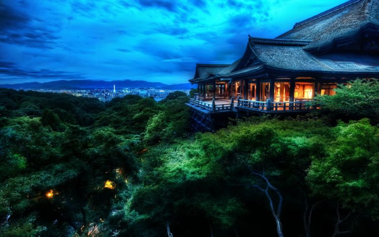 Your Dream Hideaway In The Woods