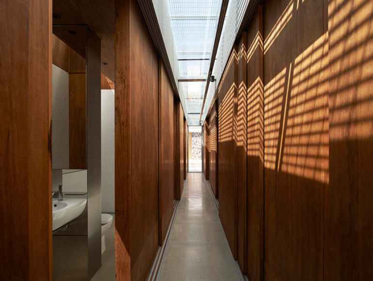 sean-godsell-architects-edward-street-house-7.jpg