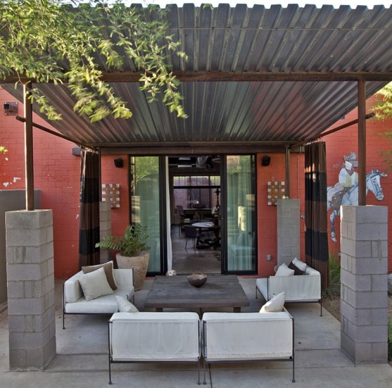 Simple tin shade structure