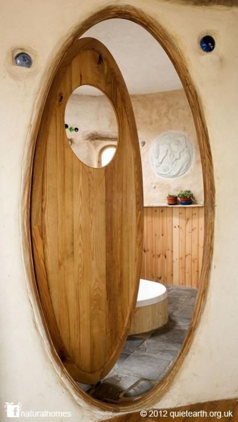 Oval Door