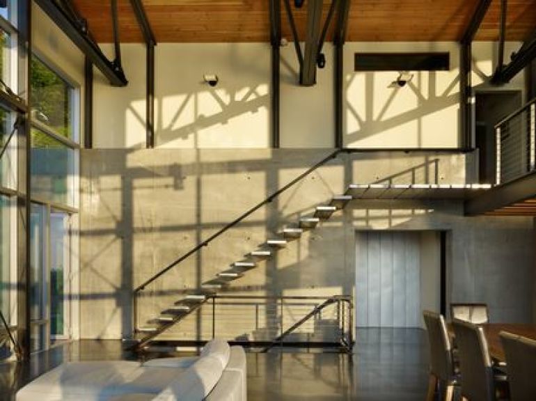 stairs2.JPG