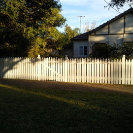 Samtex installed Picket Fence 